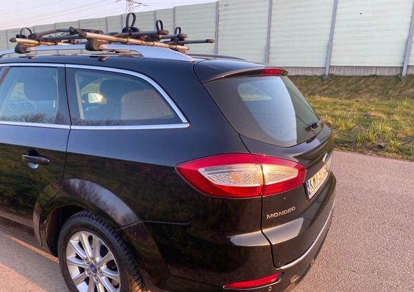 Ford Mondeo cena 26700 przebieg: 222000, rok produkcji 2010 z Wieliczka małe 92